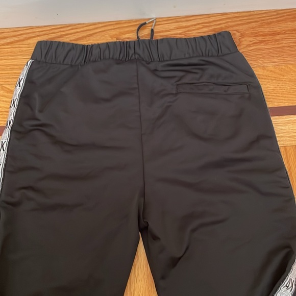 Armani Exchange pants - Picture 5 of 8